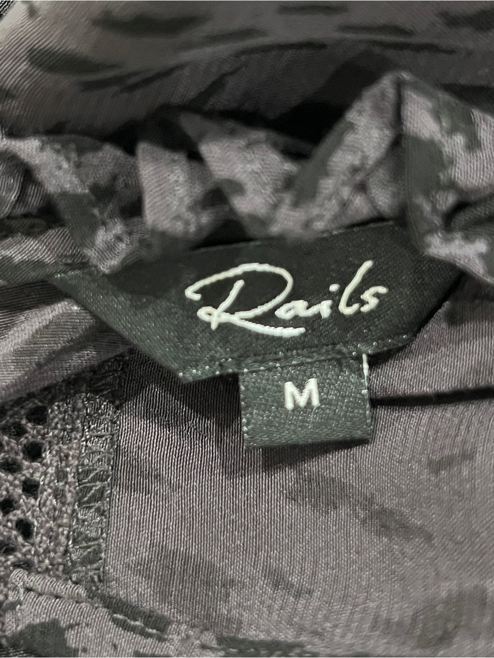 Rails Medium - Picture 4 of 7